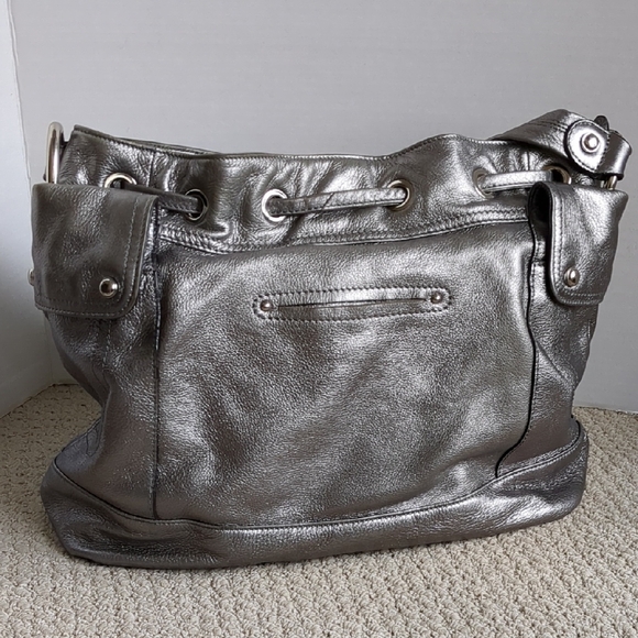 Silver Leather Tote Bag - Picture 2 of 11